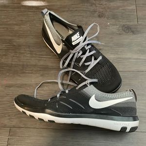 Nike Free TR Focus FlyKnit Women's Running Training Shoes Sz 9 LIKE NEW